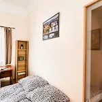 Bpr D8 Premier Apartmán *