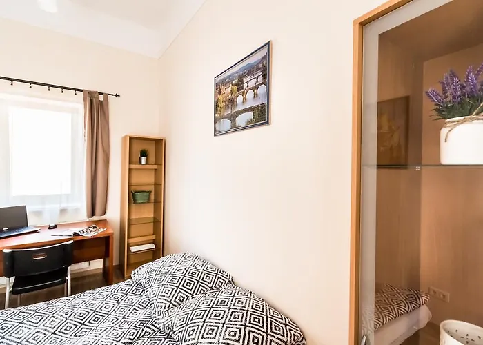 Bpr D8 Premier Apartament *