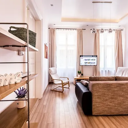 Bpr D8 Premier Budapest