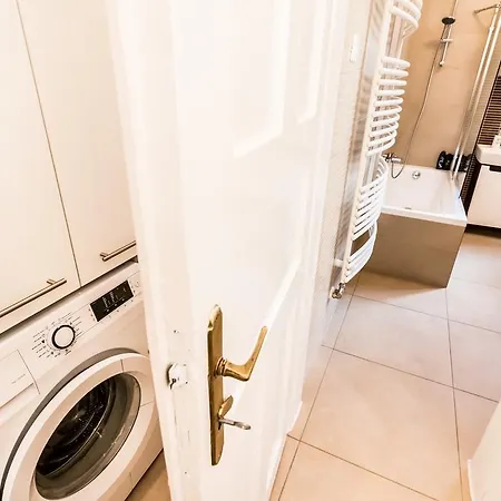 Apartament Bpr D8 Premier *